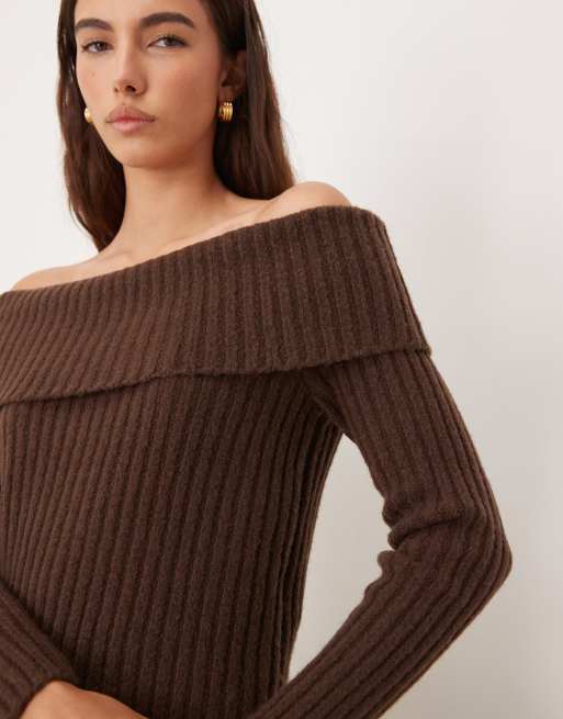 Jersey marrón con escote Bardot plegado de Abercrombie & Fitch, 3 de 4