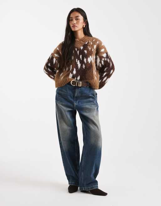 Jersey marrón de corte cuadrado con estampado animal y cuello subido de pico de ASOS DESIGN, 2 de 4