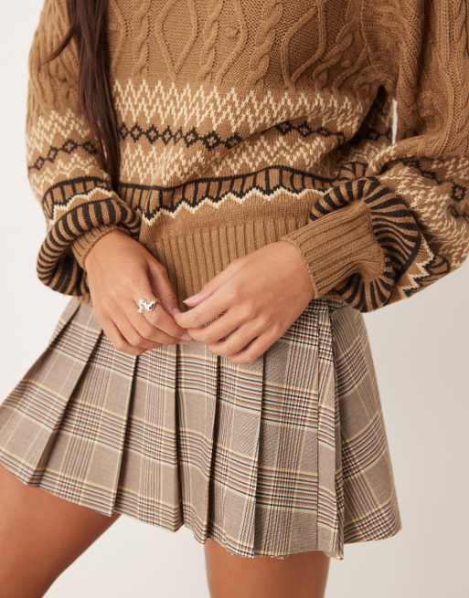 Jersey marrón y camel con cuello subido y diseño de grecas alpinas de punto grueso de Threadbare, 2 de 4