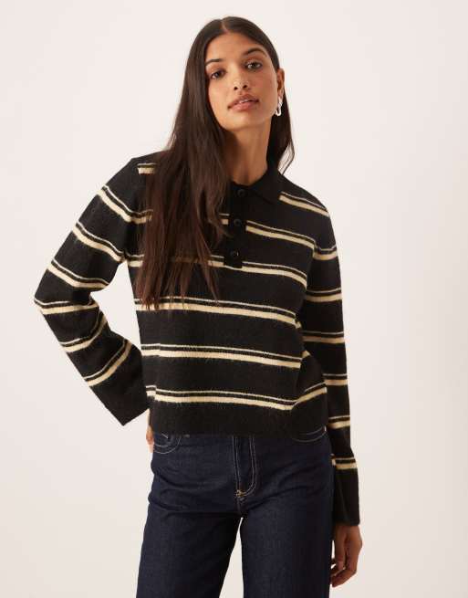 Jersey negro a rayas color crema de estilo rugby con cuello tipo polo de punto de hilo desflecado de AWARE