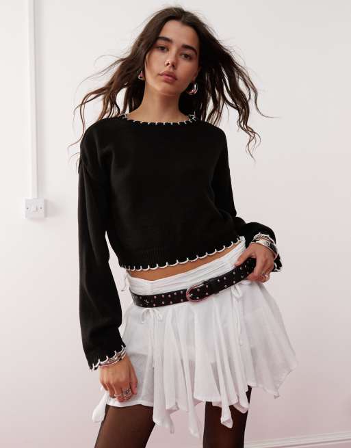 Jersey negro de punto con pespuntes de festón de Miss Selfridge, 2 de 4