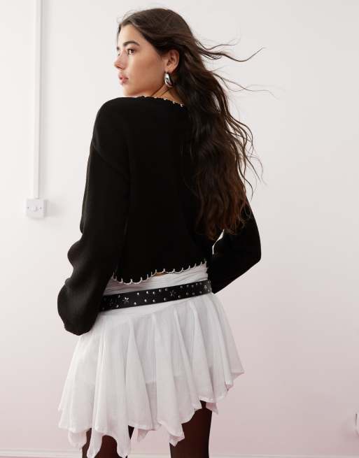 Jersey negro de punto con pespuntes de festón de Miss Selfridge, 3 de 4