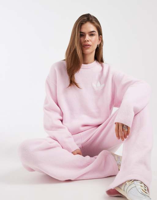 Conjunto rosa claro de pantalones y jersey de punto de adidas Originals, 2 de 2