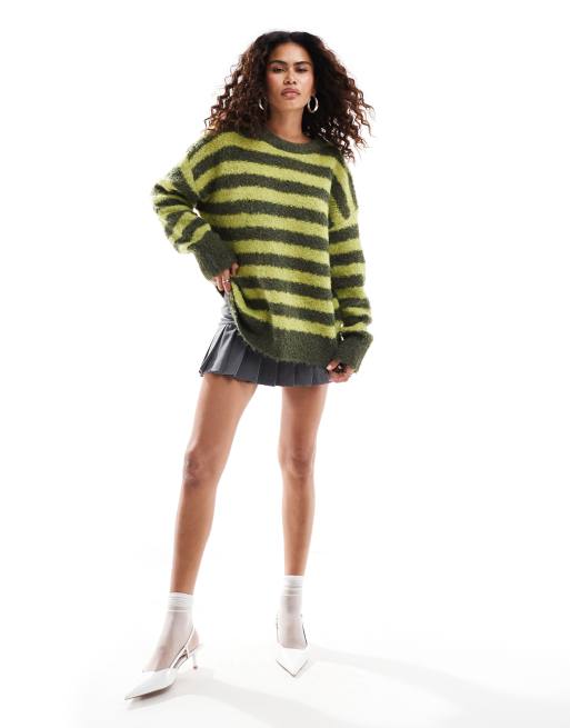 Jersey verde a rayas extragrande de tejido suave de Urban Revivo, 2 de 4