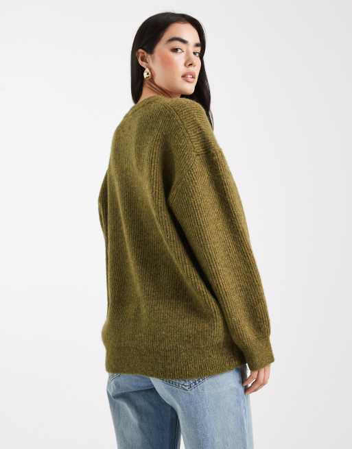 Jersey verde oliva acanalado de corte cocoon extragrande con cuello redondo de ASOS DESIGN, 4 de 4