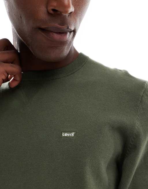 Jersey verde oscuro con mangas murciélago y logo de punto ligero de Levi's, 2 de 5