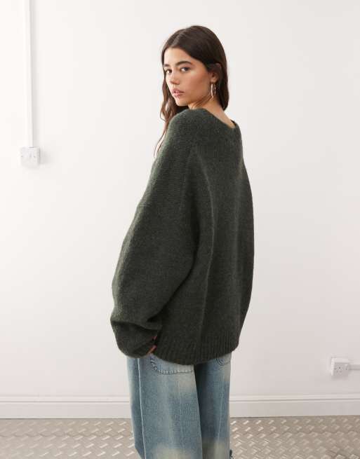 Jersey verde oscuro jaspeado ultragrande con cuello de pico de mezcla de lana de Weekday, 2 de 4