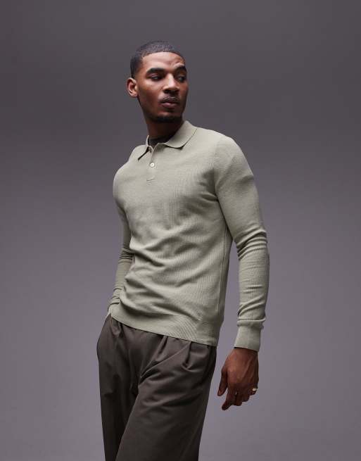 Jersey verde tenue con cuello tipo polo y botones de punto de Mango