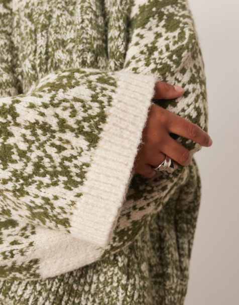 Jersey verde y crema de punto grueso variado de ARRANGE Curve - view 1