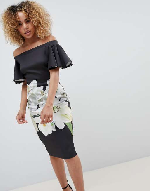 Jessica Wright - Vestito a fiori con scollo alla Bardot