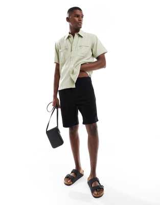 chino shorts in black