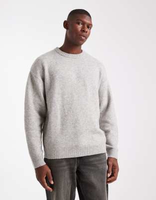 Jj Rebel Crew Neck Fluffy Sweater In Gray
