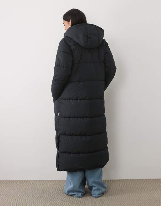 JJ Rebel long puffer jacket in black, 3 of 4