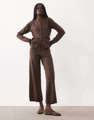 Jj Rebel Loose Fit Knitted Jogger Set In Brown