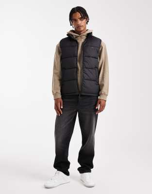 Jj Rebel Puffer Vest In Black