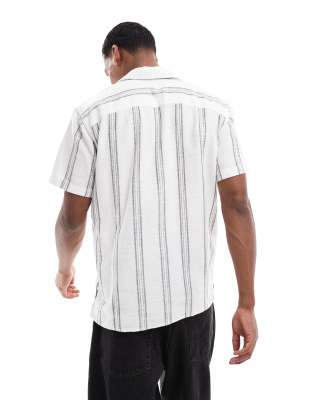 Jj Rebel Revere Collar Textured Short Sleeve Shirt