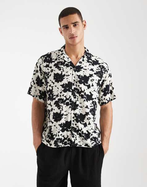 JJ Rebel short sleeve shirt with floral print in black - view 1