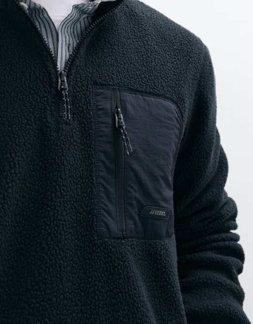 JJ Rebel teddy fleece with front pocket detail in black, 5 of 5
