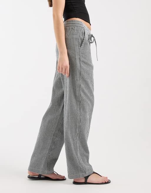 JJXX barrel seersucker gingham pants in black and white, 2 of 5