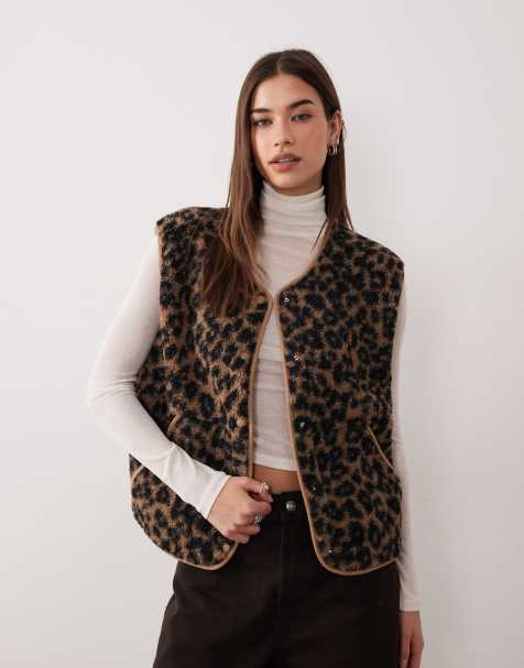 JJXX borg vest in leopard print - view 1