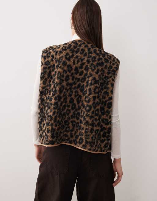 JJXX borg vest in leopard print, 4 of 4