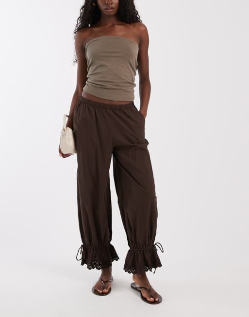 JJXX - Brune bukser med elastikkanter i broderie anglaise, 2 af 5