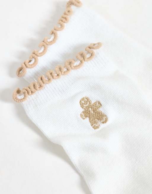 JJXX christmas gingerbread frilly socks in white and beige, 3 of 3