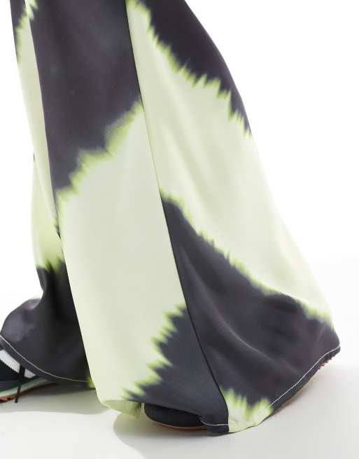 JJXX co-ord satin skirt in yellow print, 3 of 5