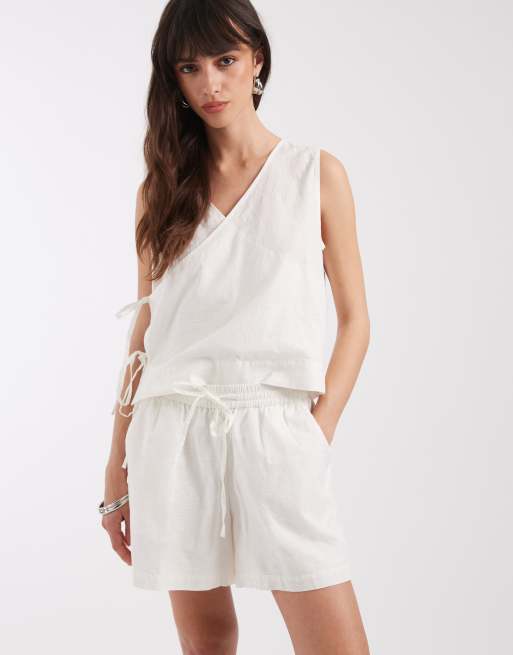 JJXX co-ord structured shorts in white, 5 of 5