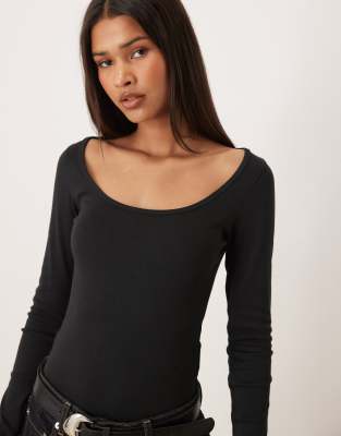 Jjxx Deep Scoop Neck Long Sleeve Top In Black