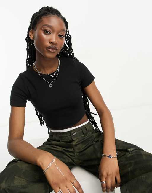 JJXX – Florie – Geripptes T-Shirt in Schwarz mit knappem, kurzem Schnitt