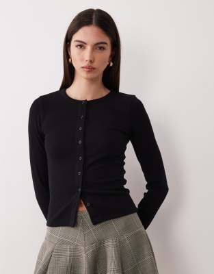 JJXX - Gerippte Strickjacke in Schwarz mit Knopfleiste