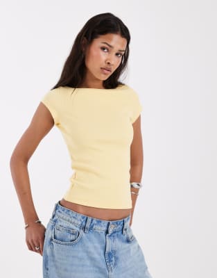 JJXX - Geripptes T-Shirt in Buttergelb mit U-Boot-Ausschnitt