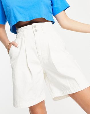 JJXX high waist longline denim shorts with pleat front in ecru - ASOS Price Checker