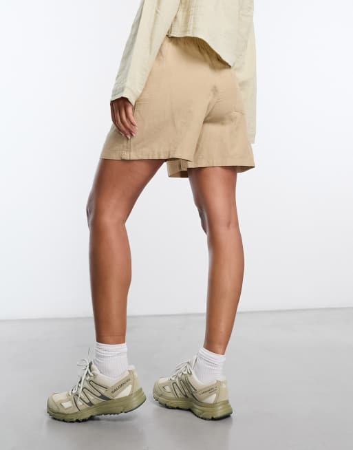 JJXX high waisted linen shorts in sand, 2 of 4
