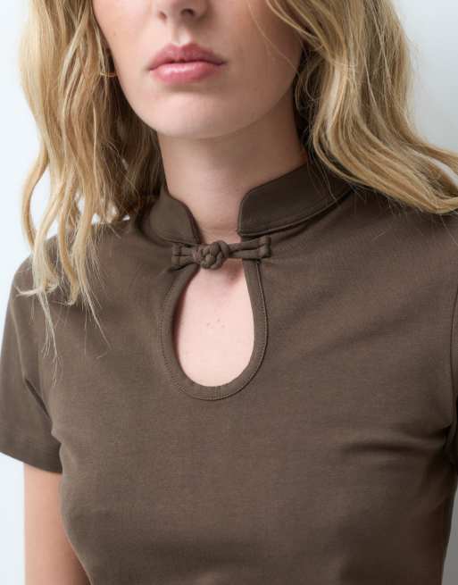 JJXX keyhole top with pankou detail in brown, 3 of 4