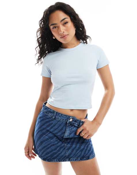 JJXX – Knapp geschnittenes T-Shirt in Hellblau - view 1