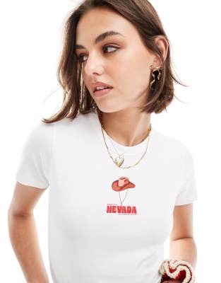 Thumbnail - JJXX - Knapp geschnittenes T-Shirt in Weiß mit Cowboyhut-Print