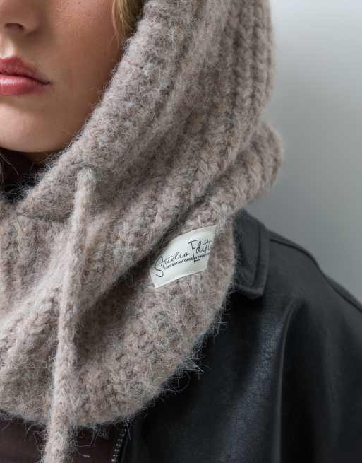 JJXX knitted balaclava in beige, 2 of 3