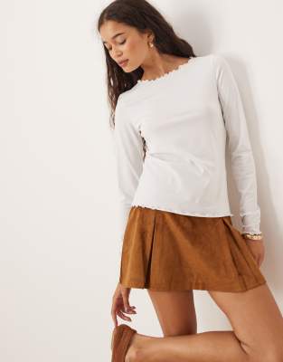 Jjxx Lettuce Hem Long Sleeve Top In White