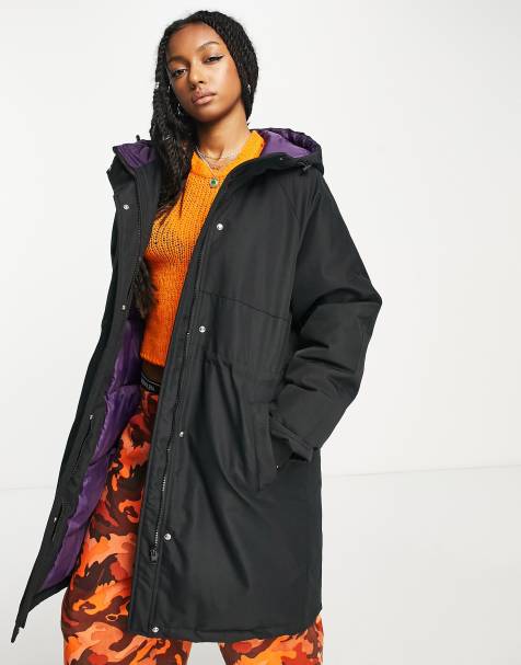 Parka with outlet hood