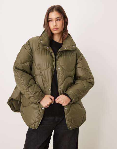 JJXX oversized quilted jacket with high neck in green - view 1