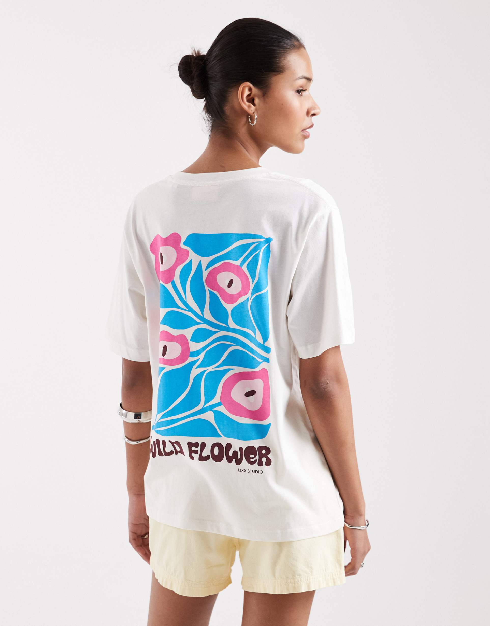 jjxx oversized t-shirt with floral print in cream