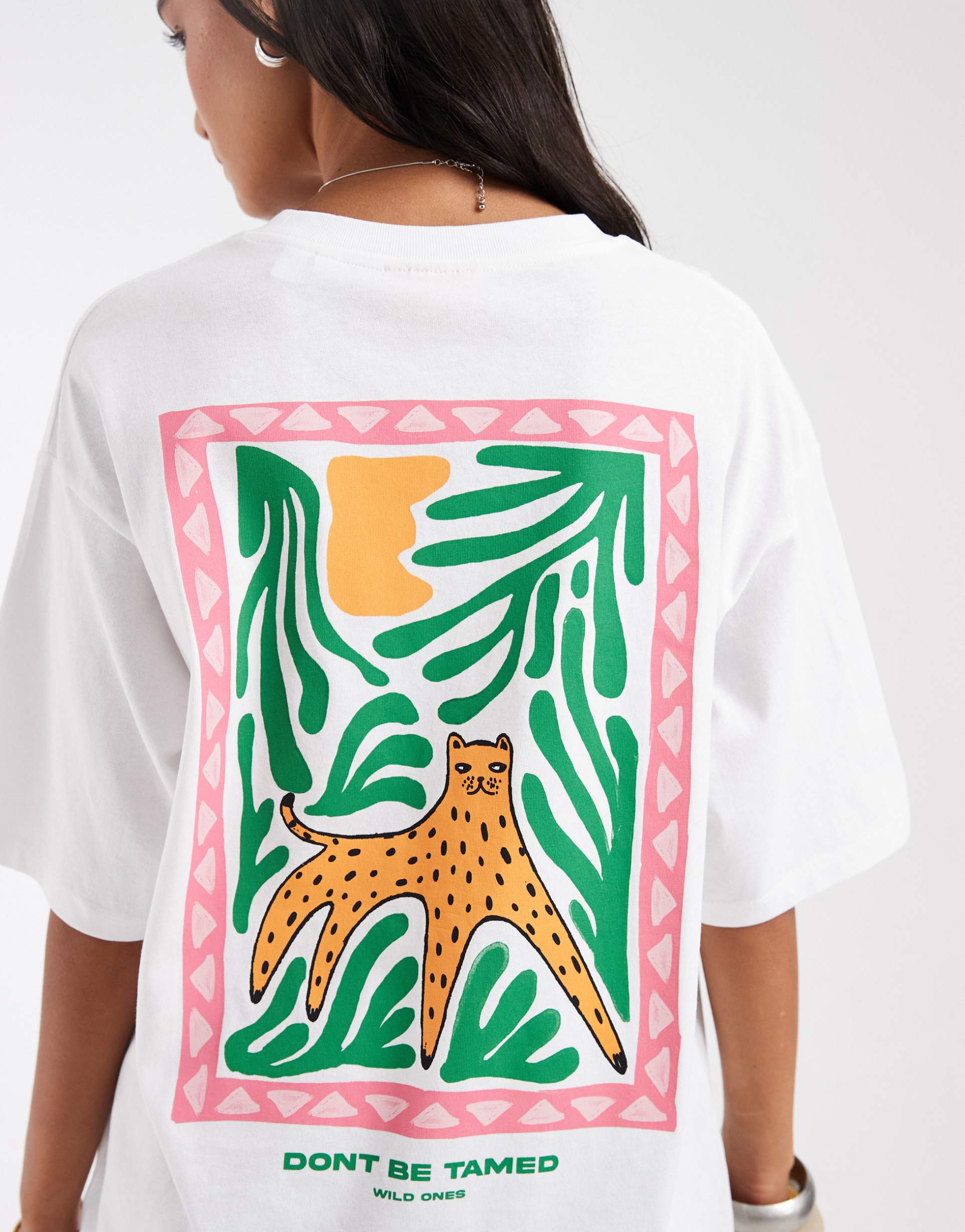 jjxx oversized t-shirt with wild cat backprint in white
