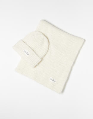 JJXX JJXX scarf & beanie gift box set in cream-White