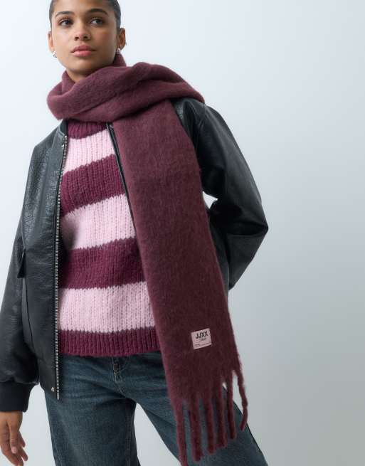 JJXX scarf med tofsar i djupt vinröd, 3 av 3