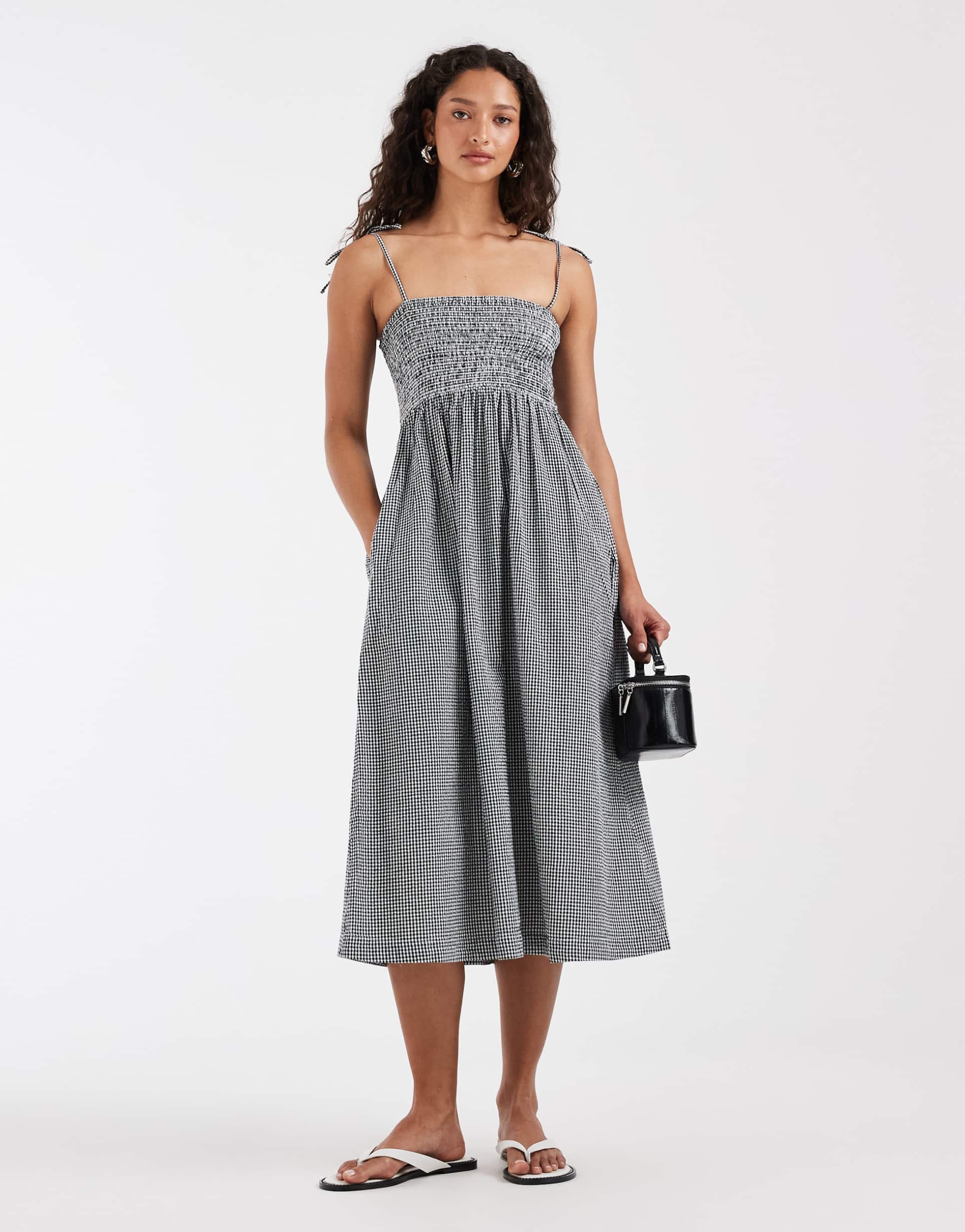 jjxx seersucker gingham maxi dress in black and white