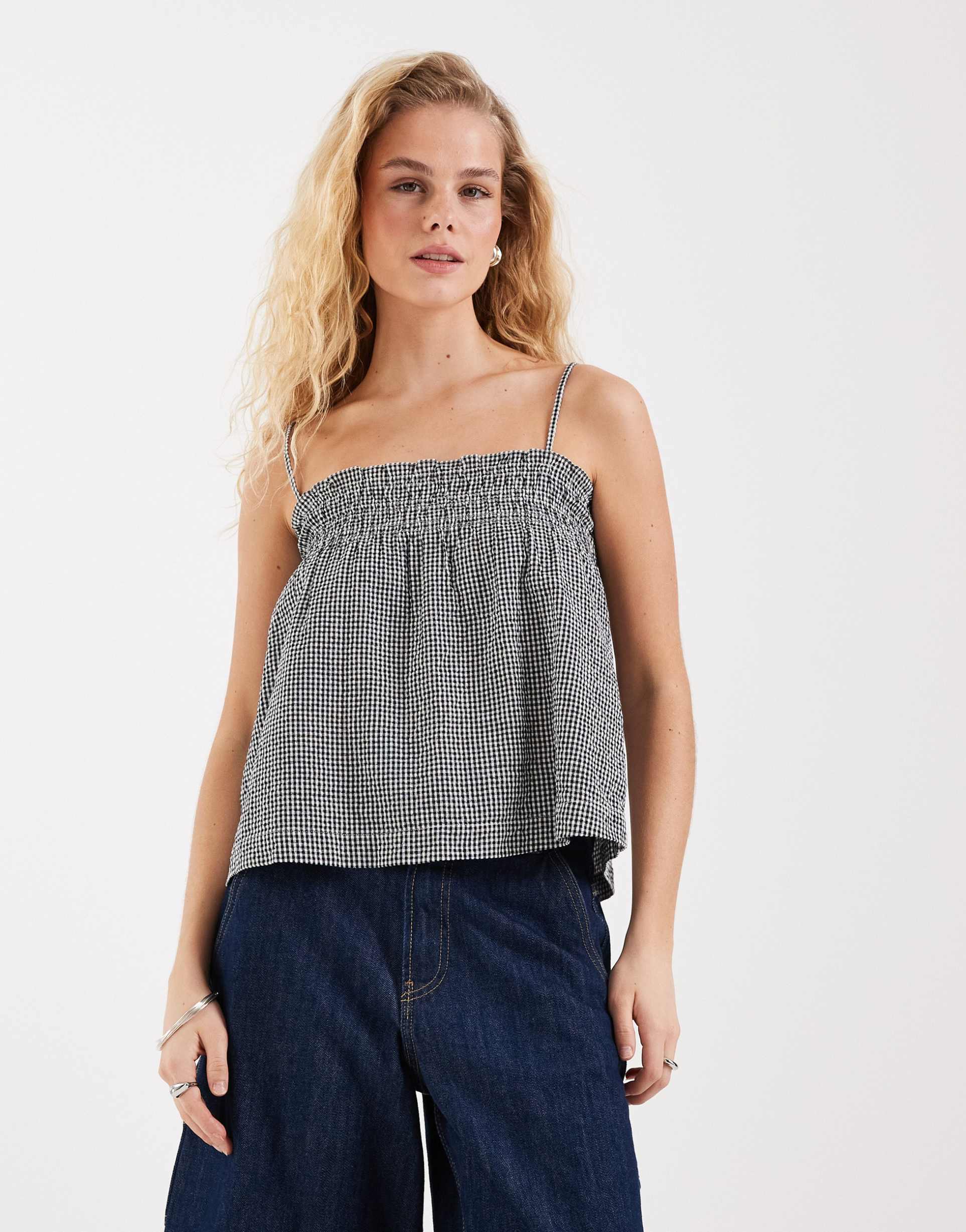 jjxx seersucker gingham top in black and white