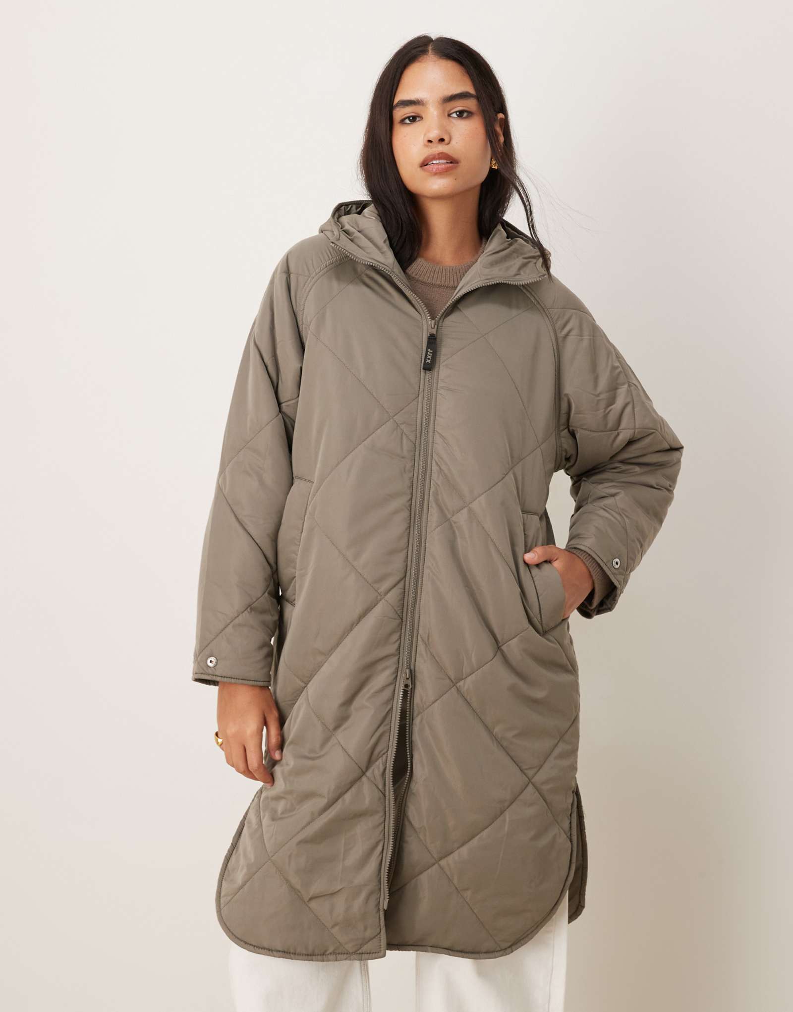 Стеганая куртка с капюшоном JJXX Sienna зеленого цвета