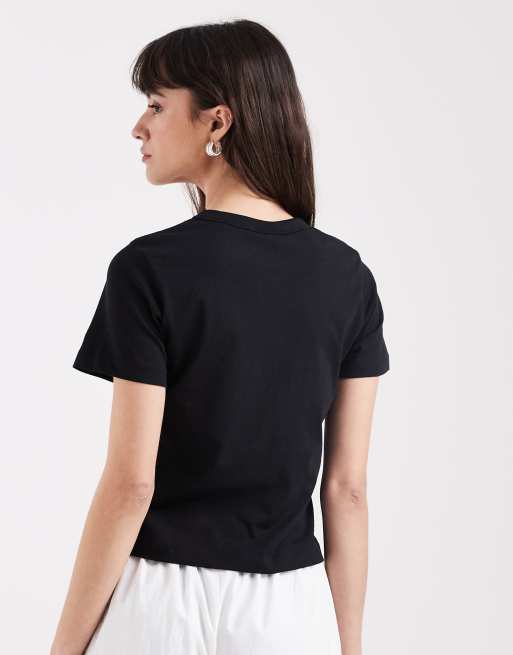 JJXX – Svart, krympt t-shirt med vårblommor, 4 av 4